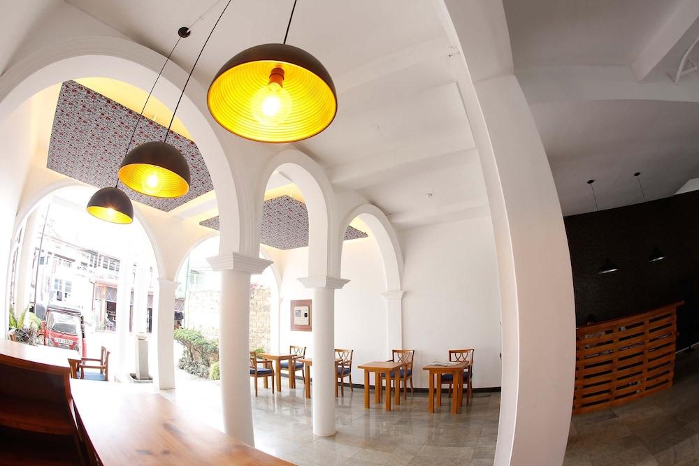 Zand Negombo Ettukala Extérieur photo