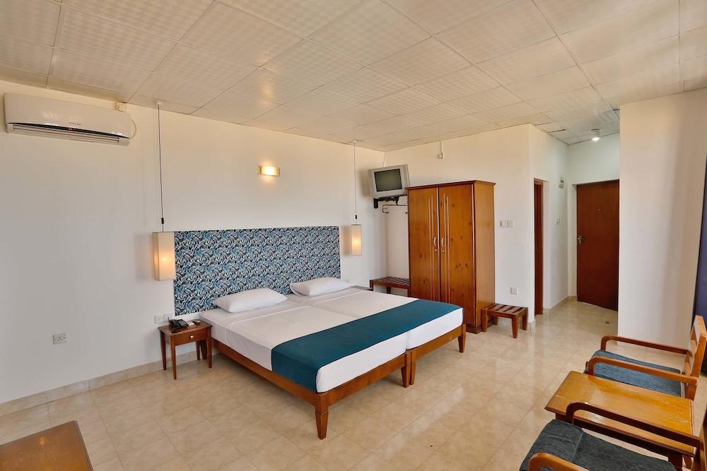 Zand Negombo Ettukala Extérieur photo