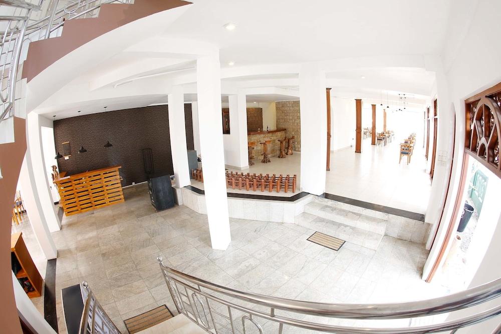 Zand Negombo Ettukala Extérieur photo