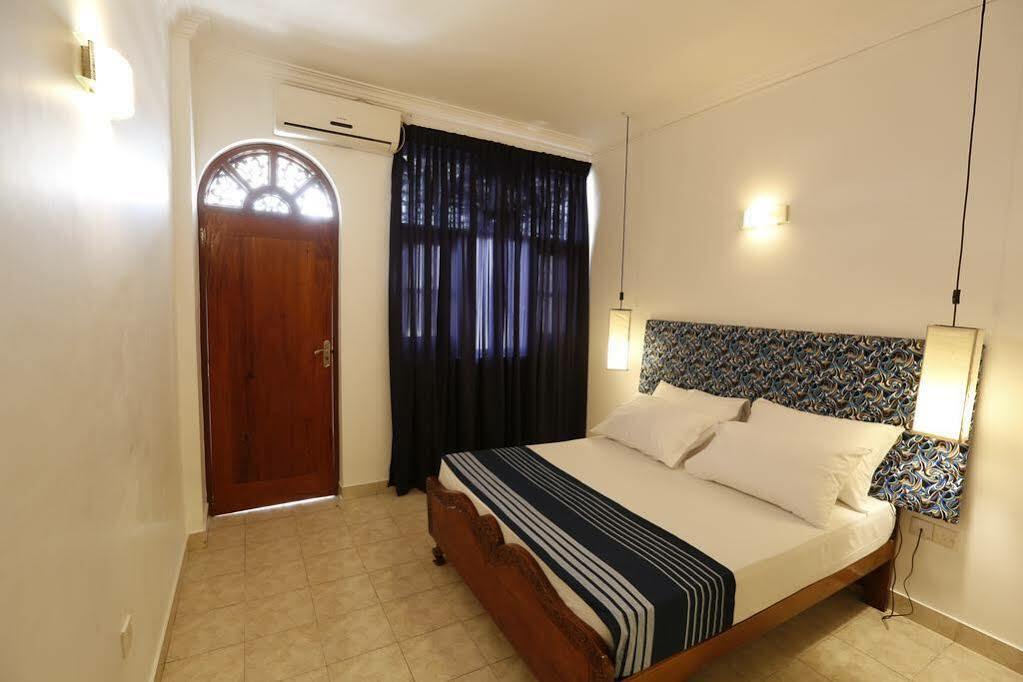 Zand Negombo Ettukala Extérieur photo